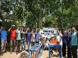 Inovasi Mesin 'Esek-Gesek' Universitas Ma Chung Dongkrak Nilai Jual Lidi Kampung Deling Hingga 50 Persen