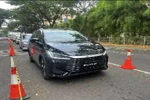 Andalkan Teknologi Dual Mode, BYD M6 DM Tawarkan Efisiensi Perawatan 30 Persen Lebih Hemat