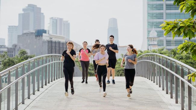Tren 'Slow Jogging' dari Korea Selatan: Solusi Lari Santai yang Efektif Bakar Lemak