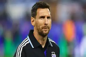 Aksi Santai Lionel Messi Saat Menjalani Pemeriksaan Ketat di Bandara Amerika Serikat