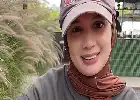 Pasca Menikah, Penampilan Anggun Dea Annisa Berhijab Saat Bulan Madu Curi Perhatian