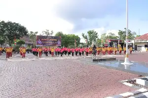 Polres Seruyan Gelar Olahraga Bersama Sambut HUT Bhayangkara ke-80