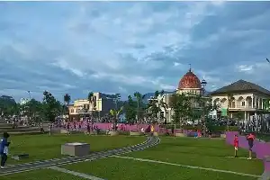 Taman Surawisesa: Destinasi Wisata Keluarga dan Kuliner Favorit di Kawali, Ciamis