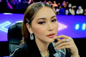Pasang Surut Bisnis Karaoke Inul Daratista: Bertahan Dua Dekade Berkat Nasihat Titiek Puspa
