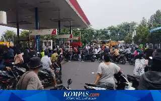 Krisis Distribusi BBM di Medan: Antrean Panjang di SPBU Mulai Pukul Pendapatan Pekerja Harian