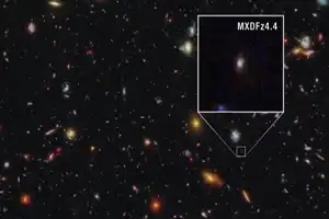 Teleskop Hubble Berhasil Bidik Galaksi Kuno yang Dikira Tak Terlihat dari Bumi