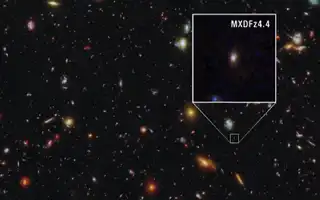 Teleskop Hubble Berhasil Bidik Galaksi Kuno yang Dikira Tak Terlihat dari Bumi
