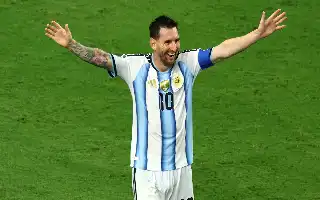 Sisi Humoris Lionel Messi Tanggapi Agresivitas Pemain Cape Verde di Piala Dunia