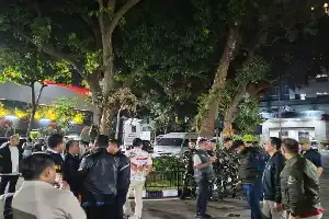Ketegangan di Polda Metro Jaya: Puluhan Personel TNI Diduga Sambangi Kantor Polisi Pasca-Penggeledahan Kasus Korupsi