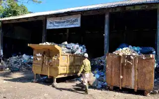Warga Tasikmalaya Desak Relokasi TPS di Kawasan Olahraga Dadaha