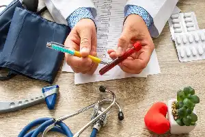 Nyeri Bahu Berkepanjangan: Peringatan Dini Penyakit Multiple Myeloma yang Kerap Terabaikan