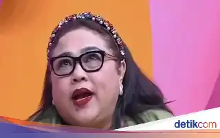Enam Tahun Berlalu, Nunung Masih Belum Sanggup Ziarah ke Makam Ibunda