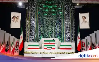 Simbol Diplomasi di Tengah Konflik: Arab Saudi dan Qatar Hadiri Pemakaman Khamenei