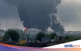 Eskalasi Konflik, Ukraina Gempur Fasilitas Minyak Strategis di St Petersburg