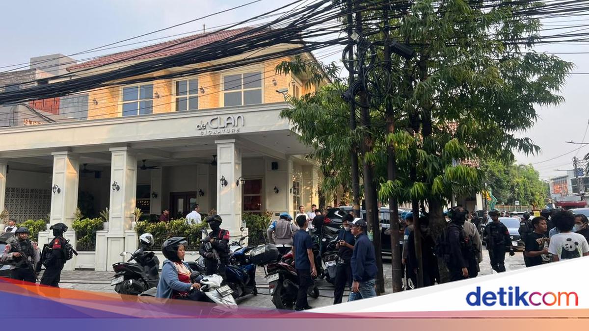 Usut Kasus Korupsi Besar, Polisi Temukan Brankas di Kafe Kawasan Cipete