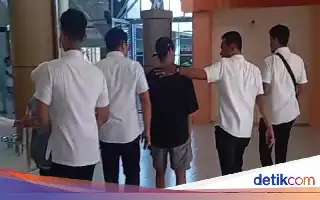 Rencana Keberangkatan Santri Korban Pembakaran ke Jakarta Terhambat di Bandara