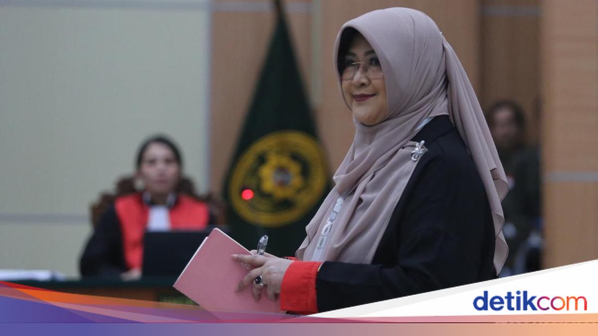 Jaksa Dakwa Dokter Tifa Sebarkan Disinformasi Terkait Ijazah Presiden Joko Widodo