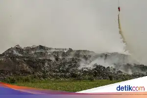 Empat Hari Berlalu, Upaya Pemadaman Kebakaran TPA Jatiwaringin Terus Diintensifkan