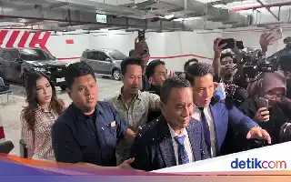 Hotman Paris Resmi Dampingi Febrie Adriansyah dalam Pemeriksaan Tersangka di Kejaksaan Agung