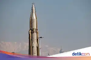 Eskalasi Memanas, Iran Balas Gempur 85 Fasilitas Militer AS di Bahrain dan Kuwait