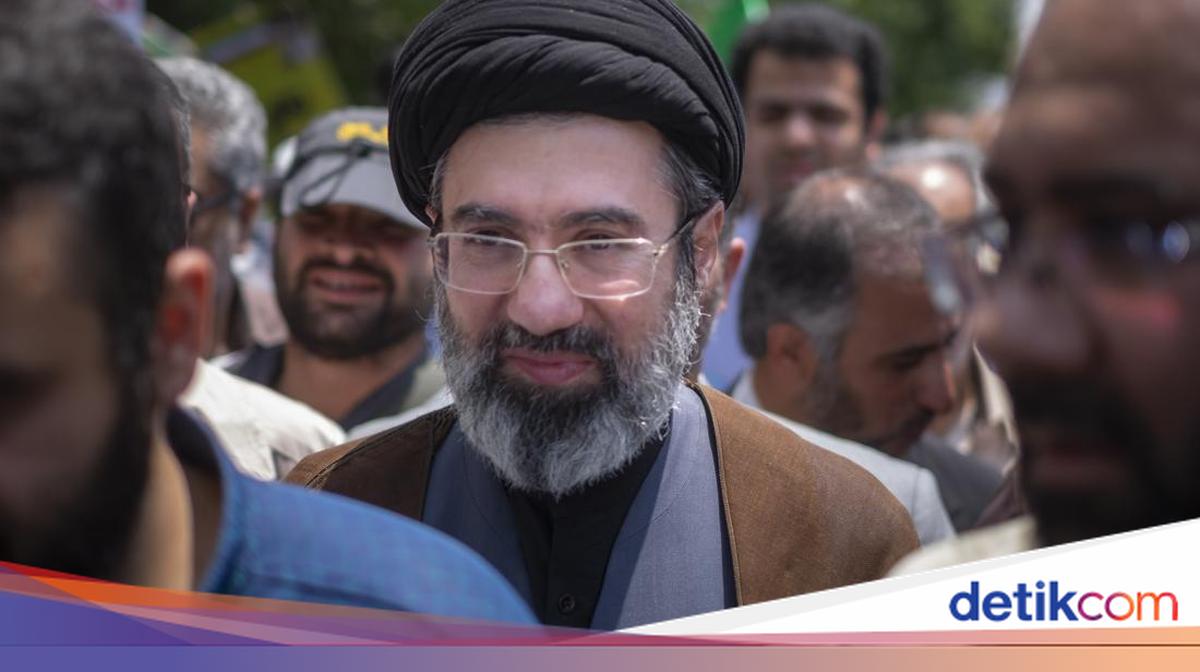 Ancaman Keamanan, Mojtaba Khamenei Dipastikan Absen di Pemakaman Ali Khamenei