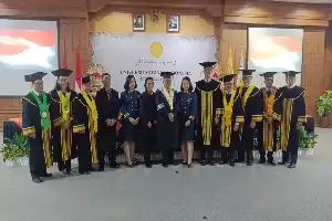 Raih Gelar Doktor di UNHI, Gung Dalem Pemayun Dorong Penerapan Sewaka Dharma dalam Layanan Kesehatan Polda Bali