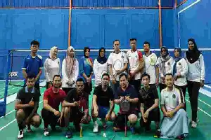 Perkuat Sinergi Lembaga, Lapas Narkotika dan LPKA Pangkalpinang Gelar Laga Persahabatan Bulu Tangkis