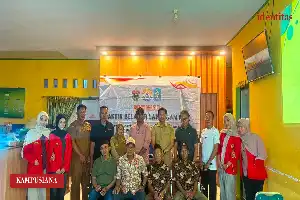 Mahasiswa FKM Unhas Dorong Kemandirian Kesehatan dan Pengelolaan Sampah di Desa Jampu