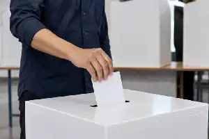 Putusan MK Pisahkan Pemilu Nasional dan Daerah Mulai 2029