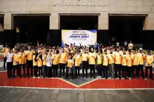 Wali Kota Jakbar Resmikan Keberangkatan Kontingen Pekan Olahraga Tradisional ke Tingkat Provinsi