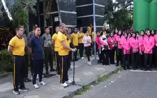 Polres Parepare Gelar Jalan Sehat Hari Bhayangkara ke-80, Siapkan Doorprize hingga Tiket Umrah