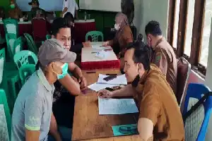Tingkatkan Deteksi Dini Penyakit, Puskesmas Edison Jaar Gelar Cek Kesehatan Gratis bagi Warga Desa Gumpa