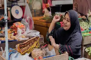 Dorong Daya Saing Global, Siti Fauziah Ajak UMKM Adopsi Kurasi Berbasis AI