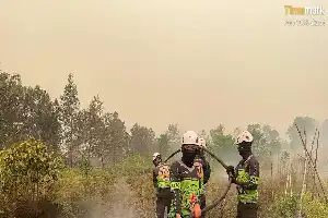 Atasi Karhutla Lahan Gambut, Satgas Polda Kalbar Padukan Teknologi Lancang Kuning dan Nozzle Tancap