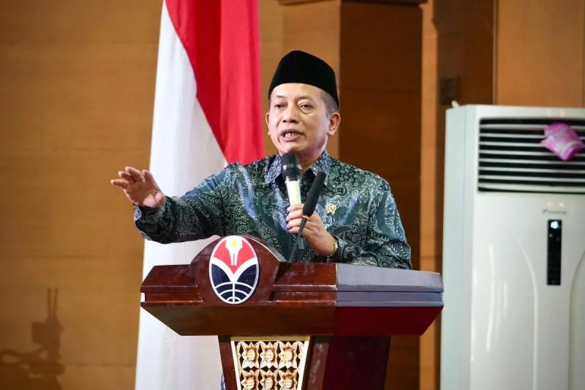 Menkop Matangkan Model Bisnis Koperasi Desa Merah Putih untuk Salurkan Barang Subsidi