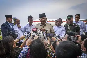 Satu Tahun Prabowo-Gibran: Strategi Politik Akomodatif dan Tantangan Menjaga Keseimbangan Demokrasi
