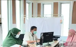 Dokter Spesialis di Gorontalo Peringatkan Bahaya Konsumsi Obat Tanpa Resep