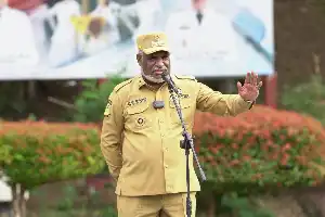 Pemkot Jayapura Tekankan Prioritas Penanganan Medis di Atas Administrasi