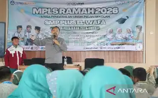 Edukasi Literasi Digital MPLS: Pemkab Bekasi Dorong Siswa Baru Gunakan Teknologi secara Bijak