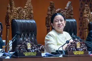 Puan Maharani Desak Nakes Kedepankan Empati dan Minta Layanan BPJS Dievaluasi Total