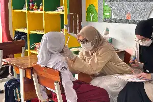 Tekan Angka Masalah Gigi Anak, FKG UI dan Mitra Gelar Pemeriksaan Massal di Jakarta Timur