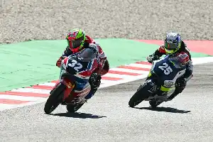 Perjuangan Kiandra Ramadhipa di Moto3 Junior Jerez: Tantangan di Tengah Balapan yang Terhenti