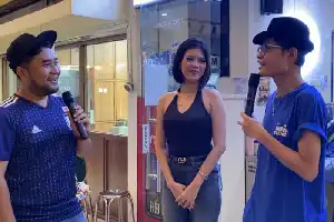 Sony Wakwaw Hadiri Pembukaan Aldi’s Coffee di Blok M, Datang Bersama Kekasih