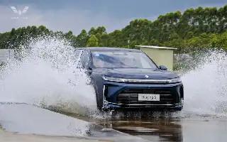 Eksplorasi Performa AITO Huajing S: SUV Premium dengan Integrasi Teknologi Cerdas Huawei