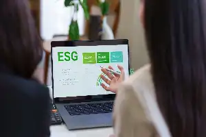 Evolusi Bisnis Modern: Mengintegrasikan ESG dan Laporan Keberlanjutan sebagai Fondasi Pertumbuhan