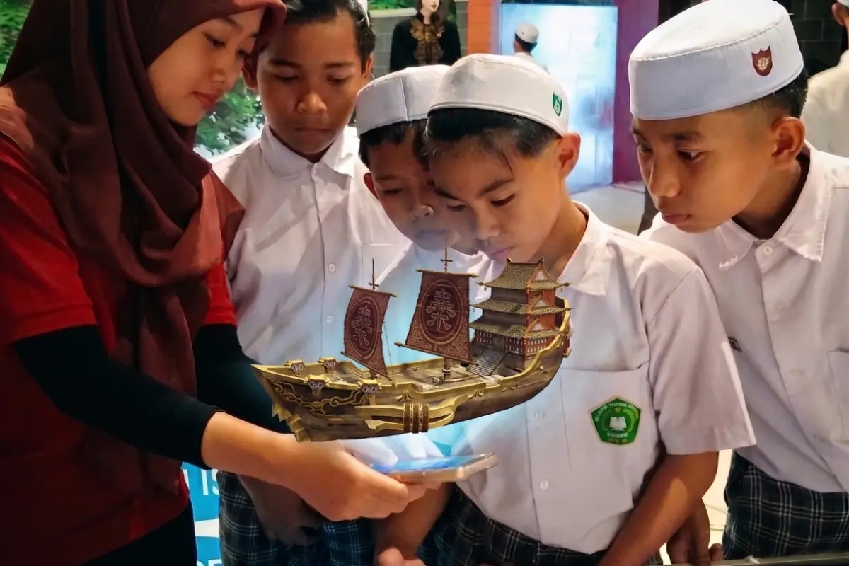 Transformasi Digital: Indonesian Islamic Art Museum Lamongan Padukan Artefak Kuno dengan Teknologi Masa Depan