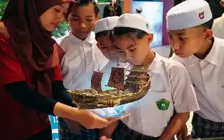Transformasi Digital: Indonesian Islamic Art Museum Lamongan Padukan Artefak Kuno dengan Teknologi Masa Depan
