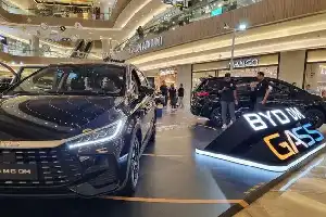Dorong Ekosistem Kendaraan Listrik, BYD Kenalkan Teknologi Dual Mode di Surabaya