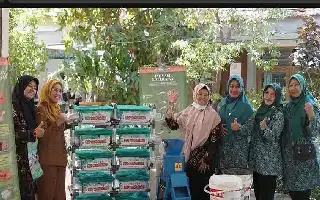 Dorong Ekonomi Sirkular, PPNS Latih Warga Kalijudan Kelola Sampah Organik dengan Teknologi BSF