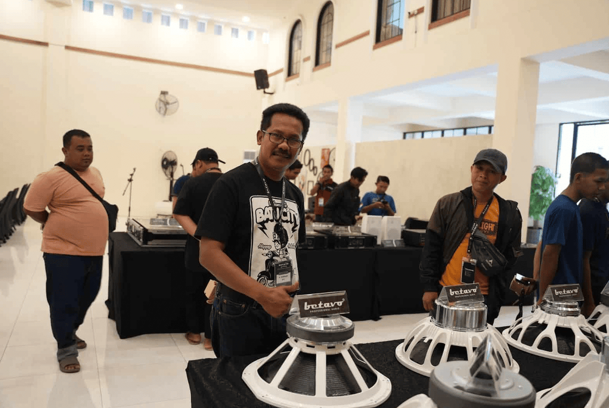 Ruang Karaoke Rumahan Jadi Tren Baru di Pekanbaru, Masyarakat Prioritaskan Kenyamanan dan Kebersamaan